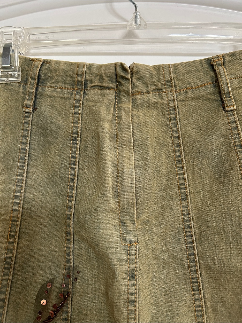 Women's Olive Green High-Low Layered Ruffle Skirt with Lace Trim - Picture 7 of 10